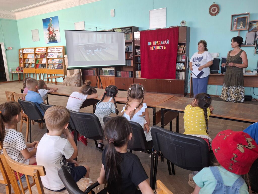 14 августа в ФБ № 1 с. Преградного, в преддверии Всемирного Дня защиты бездомных животных, побывали ребята детского сада «Теремок». Во время беседы о добре «Не предавайте верность» дети узнали, что эт