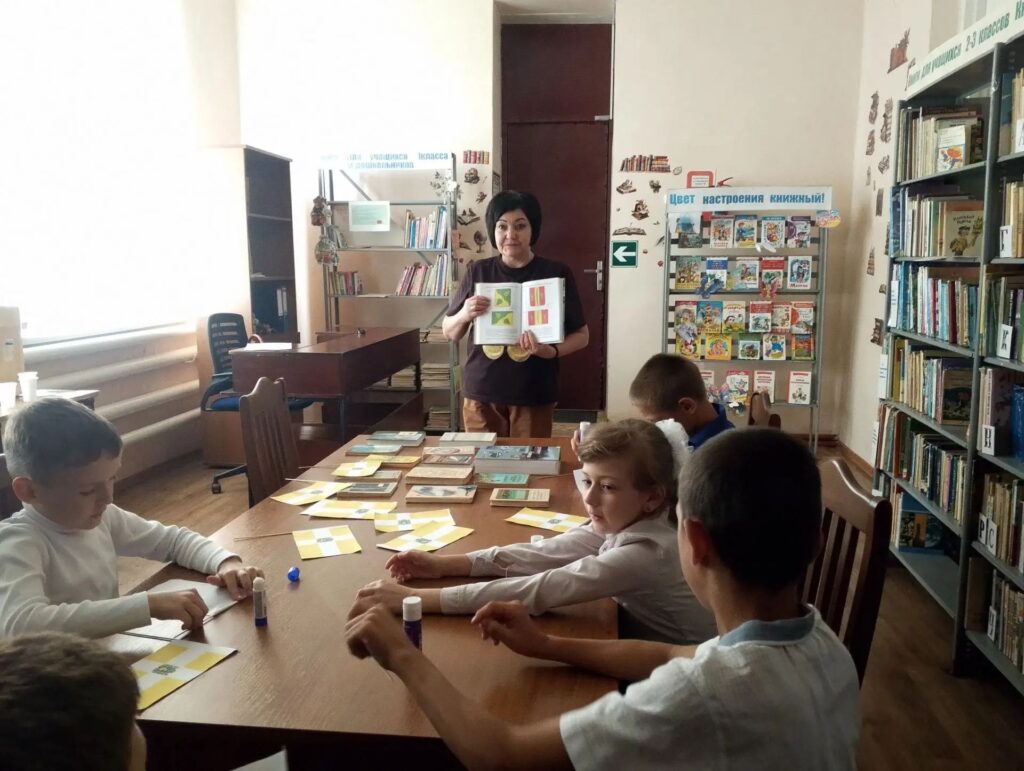 Любовь к Родине начинается с любви к малой родине, земле, где родился и вырос. Мало просто любить свой родной край, надо знать его историю, культуру, традиции. «Мира не узнаешь, не зная края своего!».