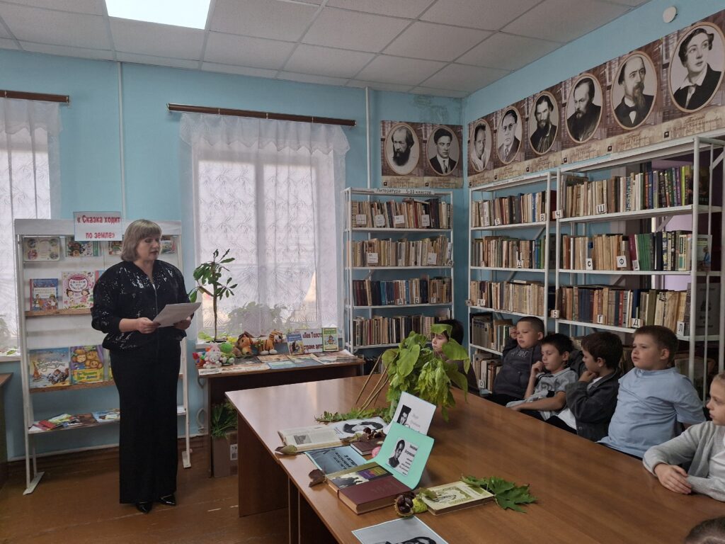 Сегодня филиал N3 библиотеки села Новомихайловское принимал гостей и подготовил игровую программу 