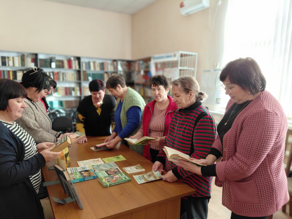 27.10.2026 г. специалисты библиотеки Ф4 и 